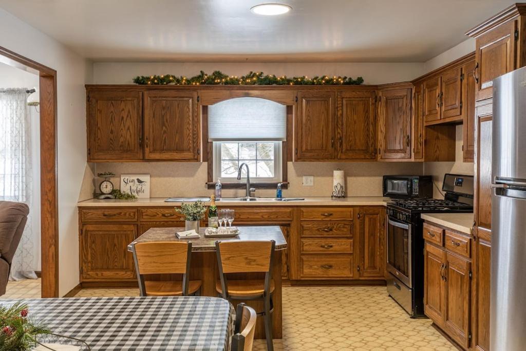 فيلا ميلزبورغفي Weaver Ridge Manor المظهر الخارجي الصورة